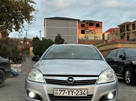 Opel Astra 2010