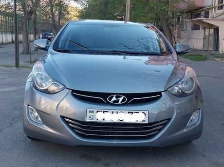 Hyundai Elantra 2011