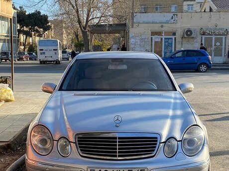 Mercedes E 240 2002