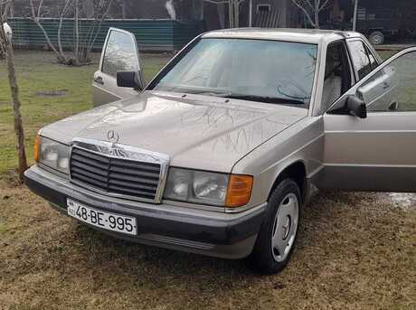 Mercedes 190 1990