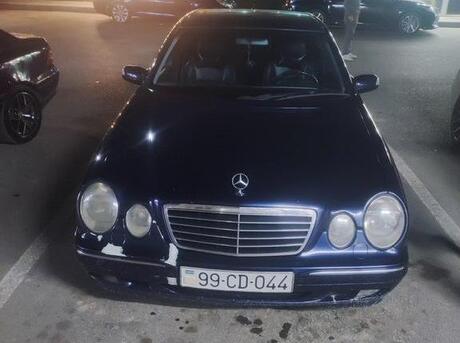 Mercedes E 270 2000