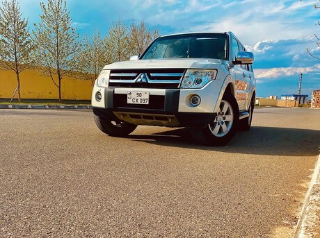 Mitsubishi Pajero 2008