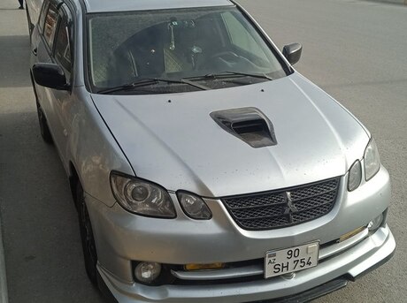 Mitsubishi Airtrek 2003