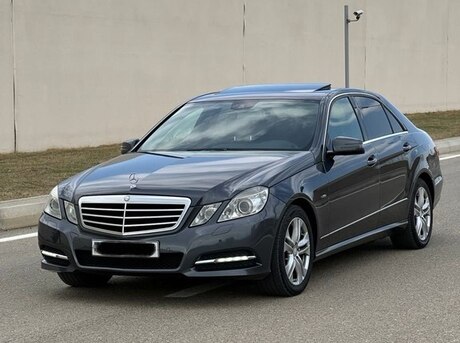 Mercedes E 220 2012
