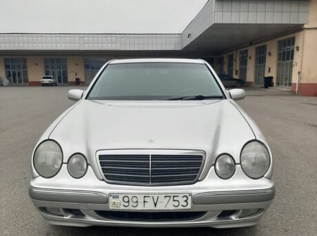 Mercedes E 270 2001