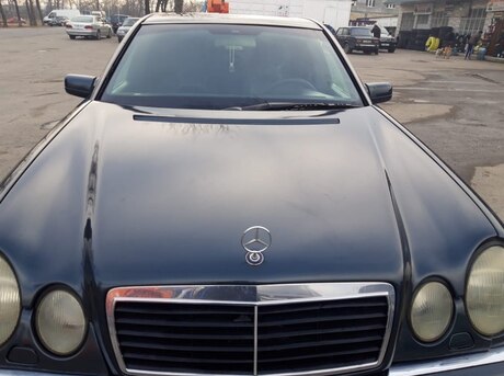 Mercedes E 230 1996