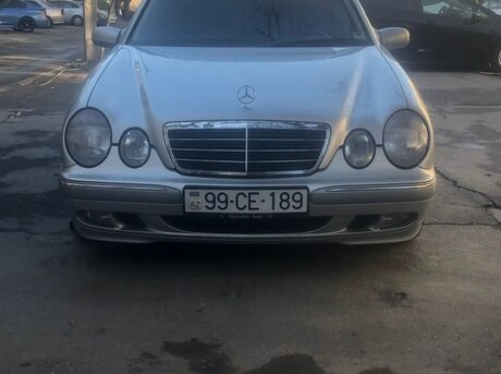 Mercedes E 240 2000