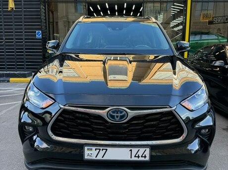 Toyota Highlander 2021