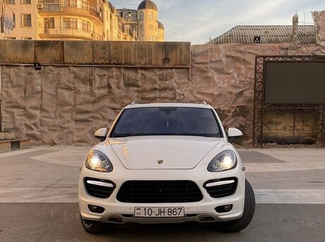 Porsche Cayenne Turbo 2012