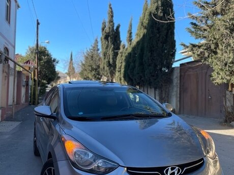 Hyundai Elantra 2013