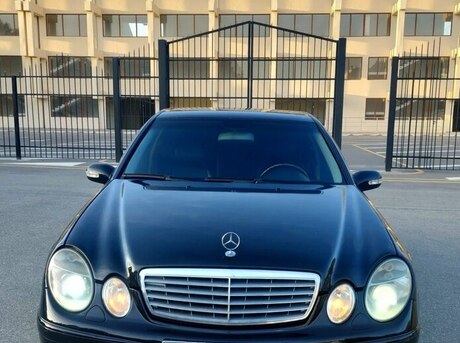 Mercedes E 220 2003