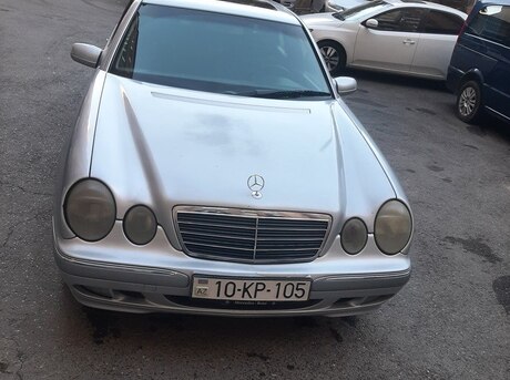 Mercedes E 200 2001