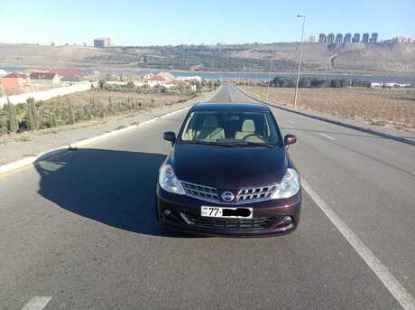 Nissan Tiida 2011