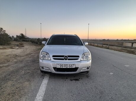 Opel Signum 2004