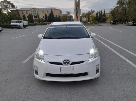 Toyota Prius 2011