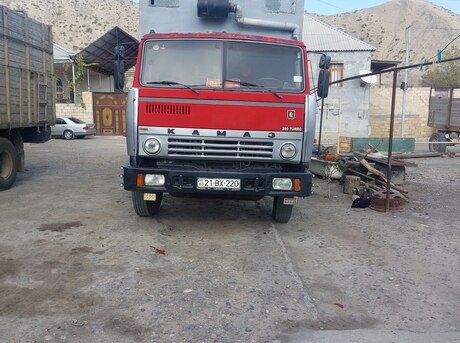 KamAz 53212 1990