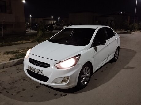 Hyundai Accent 2011