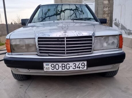 Mercedes 190 1990