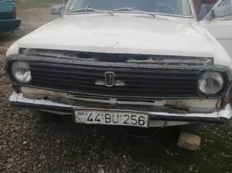 GAZ 24-10 1982