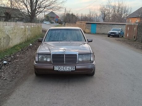 Mercedes E 250 1990