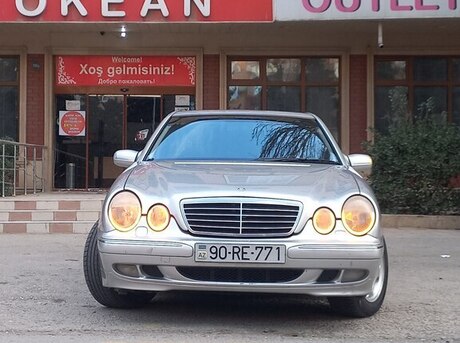 Mercedes E 270 2001