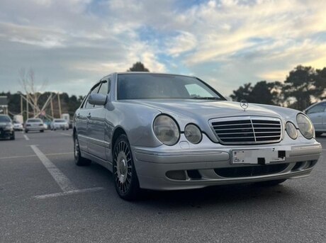 Mercedes E 270 2000