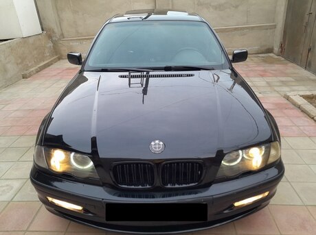 BMW 323 1999