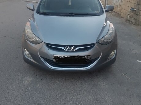 Hyundai Elantra 2011