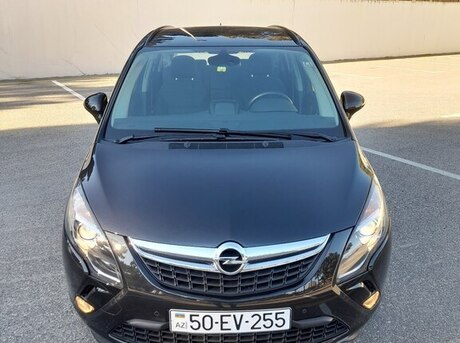 Opel Zafira 2015
