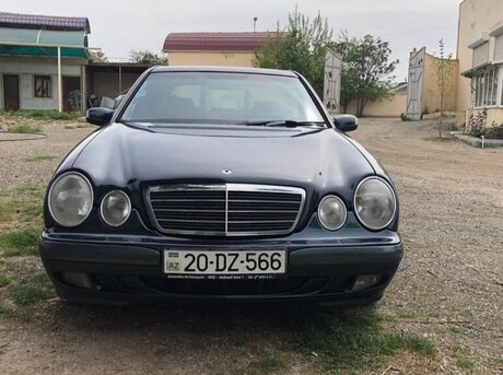 Mercedes E 240 2000