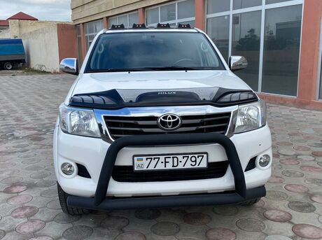 Toyota Hilux 2013