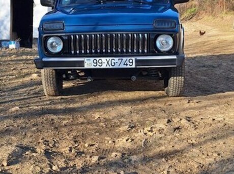 LADA (VAZ) Niva 2015