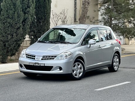 Nissan Tiida 2011