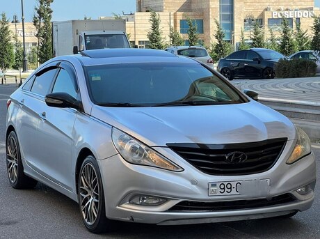 Hyundai Sonata 2010