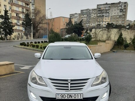Hyundai Genesis 2013