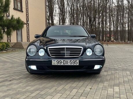 Mercedes E 220 2000