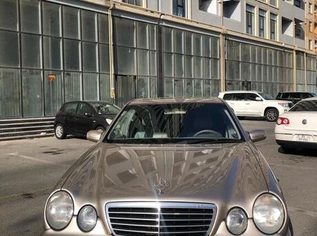 Mercedes E 320 2000