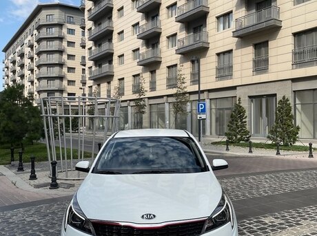 Kia Rio 2021