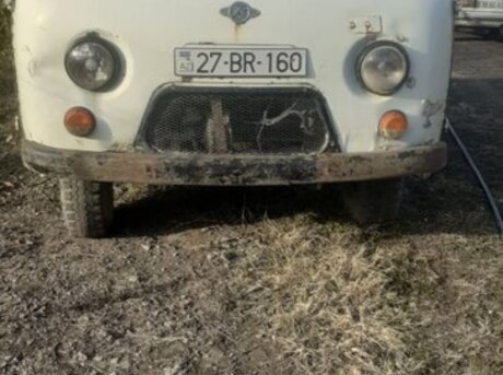 UAZ 452 1983