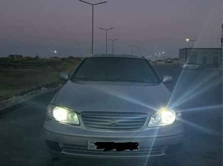 Nissan Sunny 2005