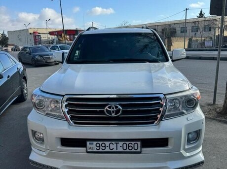 Toyota Land Cruiser 2011