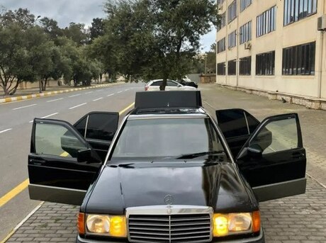 Mercedes 190 1988