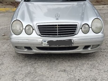 Mercedes E 240 2001