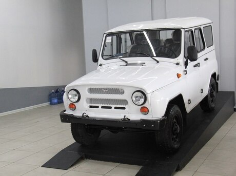 UAZ Hunter
