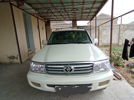 Toyota Land Cruiser 2000