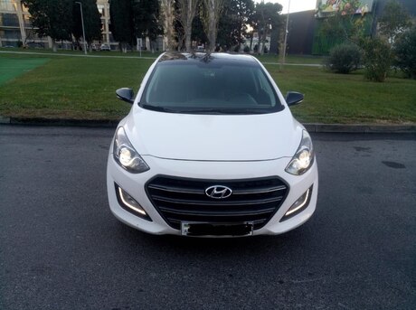 Hyundai i30 2016