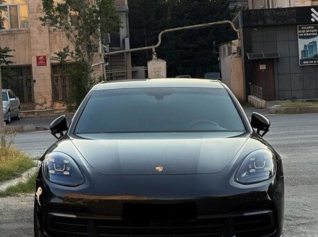 Porsche Panamera 2018