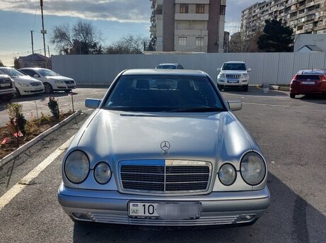Mercedes E 240 1998