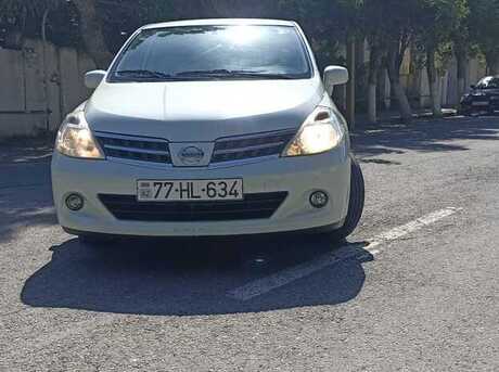 Nissan Tiida 2012