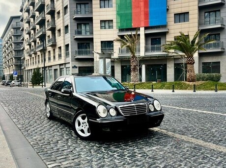 Mercedes E 240 2000